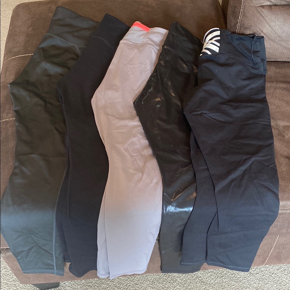 Fabletics Bundle of Black and Gray Leggings for Active Comfort